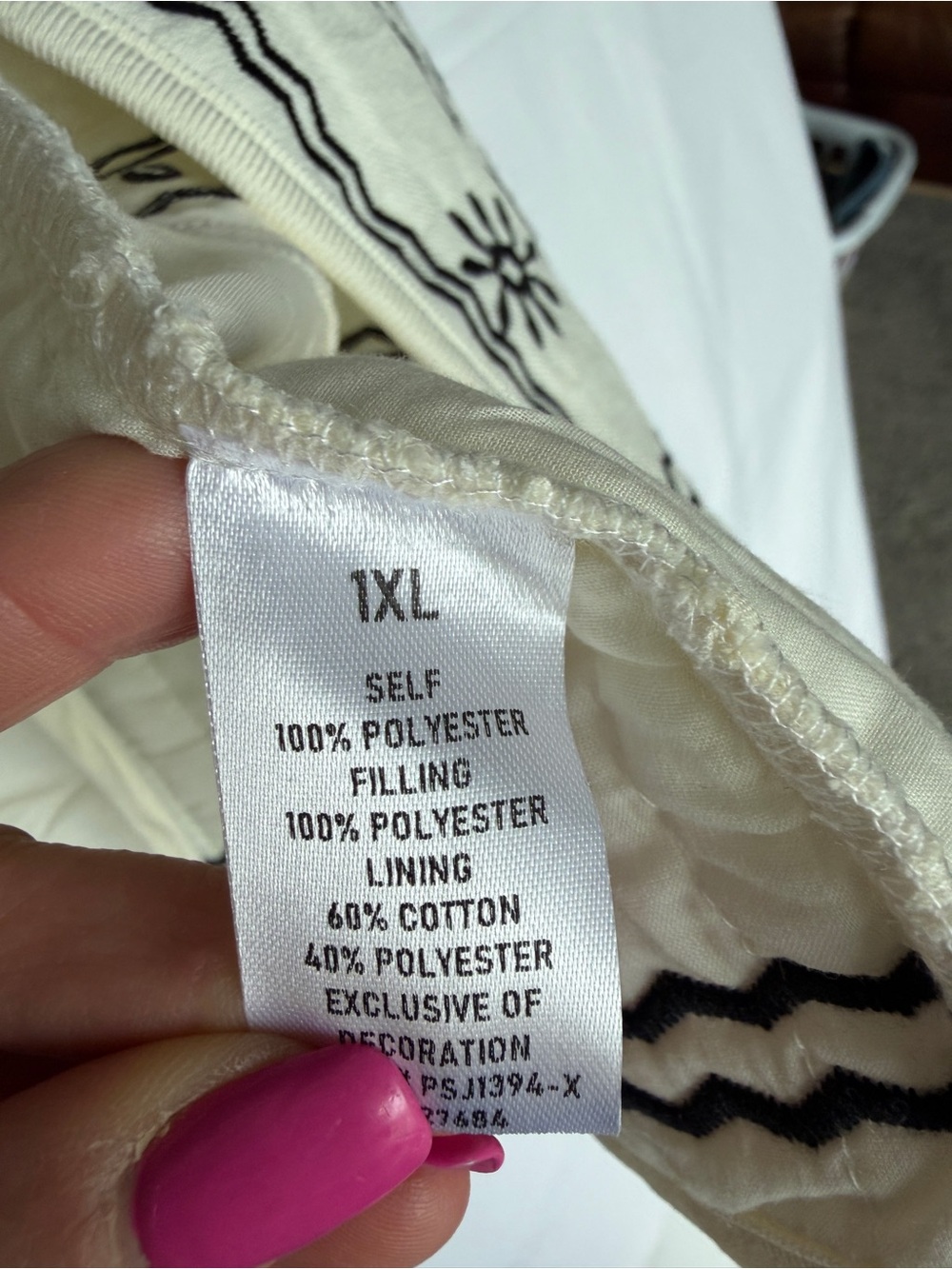 Polagram Cream Sleeveless Embroidered Tie-Front Vest - Picture 3 of 6